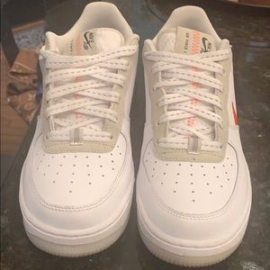 Nike Air Force 1 LV8 White Orange 6.5y